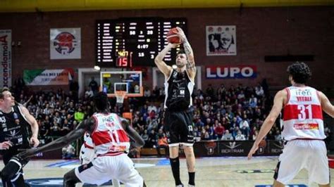 Lba Highlights La Bertram Derthona Senza Problemi Con Reggio Emilia