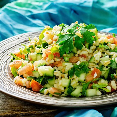 Salade de blé veggie complète façon taboulé