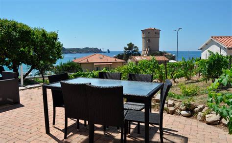 Villa Isola Del Giglio In Affitto Con Meravigliosa Vista Mare