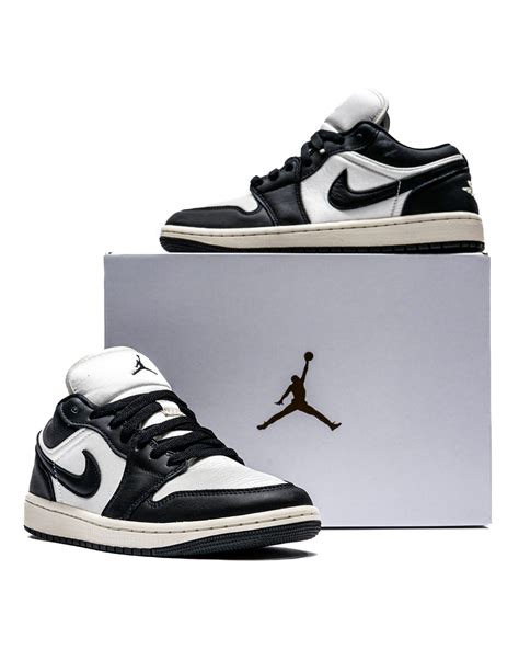 Air Jordan Wmns Low Se Vintage Panda Fb Afew Store