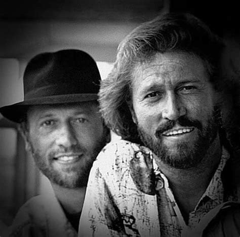 Pin By Claudia Bonsignore On Bee Gees Bee Gees Live Barry Gibb Bee Gees