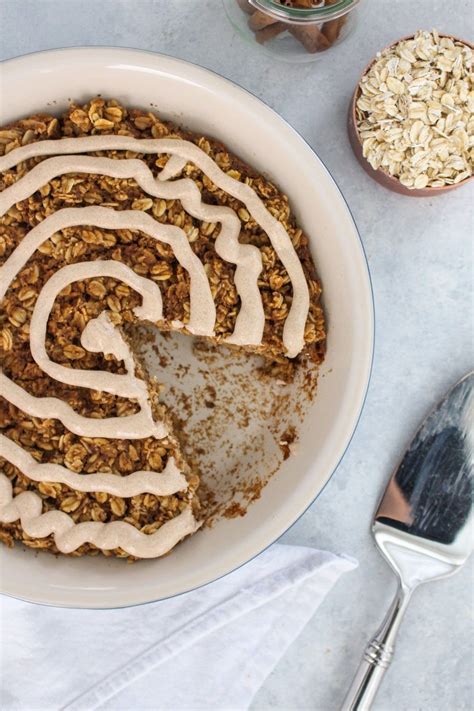 Baked Cinnamon Roll Oatmeal Recipe 4 Fitliving Eats By Carly Paige