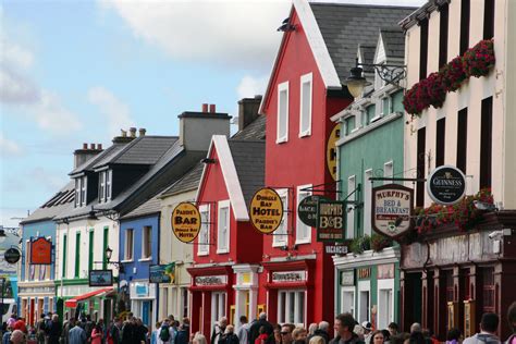 Dingle Town, Ireland Ireland, Towns, Mansions, House Styles, Home Decor ...