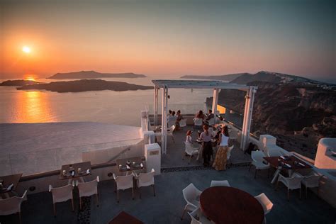 4 Tips for an Amazing Santorini Sunset at Santo Winery - Trailing Away