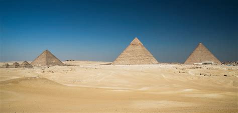 "Pyramid Of Menkaure" Images – Browse 192 Stock Photos, Vectors, and Video | Adobe Stock