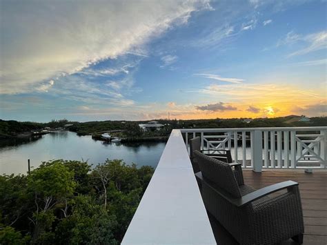 BLUE COVE RESORT & MARINA - Lodge Reviews (Great Harbour Cay, Out