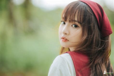 Say đắm nét đẹp thuần khiết của hot girl học giỏi ĐH Kinh tế TPHCM
