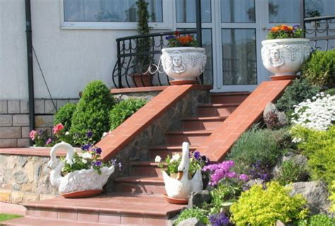 50 видов форм для уличных вазонов и кашпо для цветов | FORMBET.RU