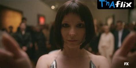 Emma Roberts Lesbian Scene In American Horror Story Tnaflix