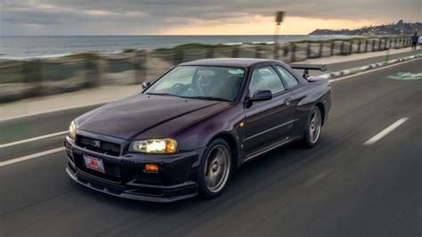 Super Rare R34 Nissan Skyline GT-R V-Spec In Midnight Purple Up For Sale In U.S. | Carscoops