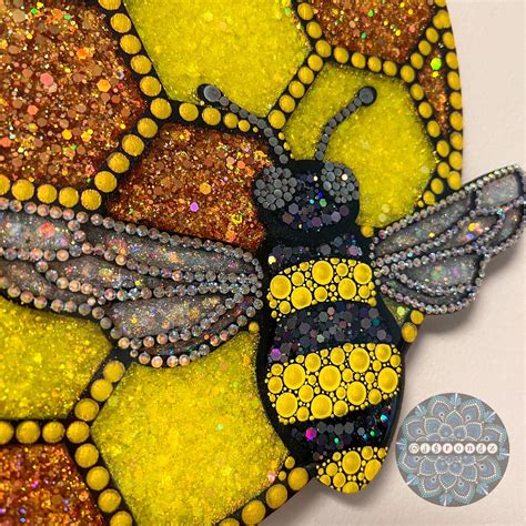 Honeycomb And Bumble Bee Resin And Dot Art Jgrondz Dot Art