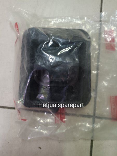 Jual Karet Cover Check Transmisi Karet Tutup Garpu Kopling Isuzu