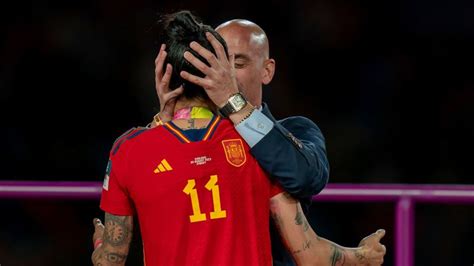 FIFA suspends Spain soccer chief Luis Rubiales and coaches resign over ...