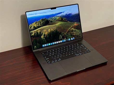 Apple 16-inch MacBook Pro (Late 2023) Review: M3 Max Domination | Tom's ...