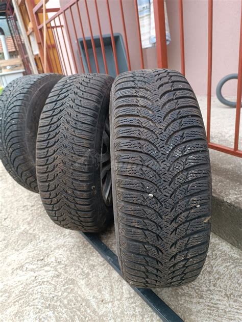 Fabričke felne i Fulda I Kumho gume Cijena 200 Crna Gora Bijelo