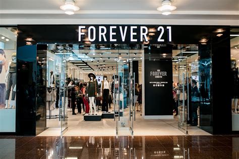 Forever 21 Store Design