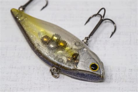 The Ultimate Guide to Lipless Crankbait Fishing for Bass - FishRook