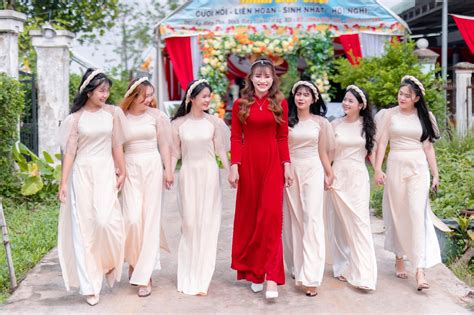 Áo dài bưng quả màu hồng nude kết ngọc trai lấp lánh BNU NiNiStore
