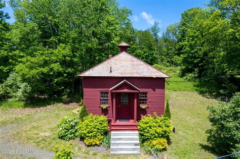 1917 Schoolhouse in Greenwich, NY - Old House Dreams