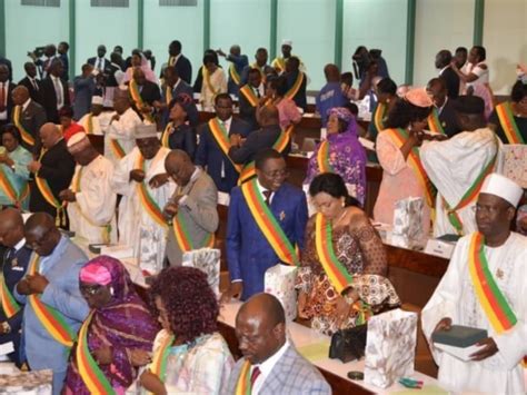 Convocation des députés en session ordinaire par Cavaye Yeguie Djibril