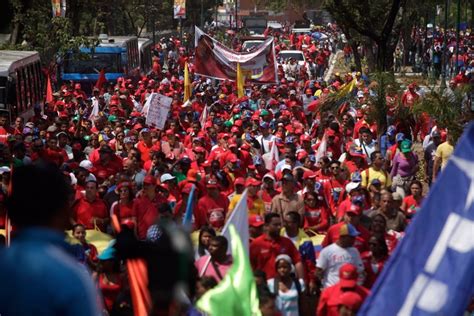 Caracas se prepara para acoger este sábado marchas chavistas y opositoras