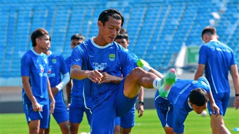 Persib Bandung Dengar Desakan Bobotoh Otw Cari Bek Kanan Baru Mantan