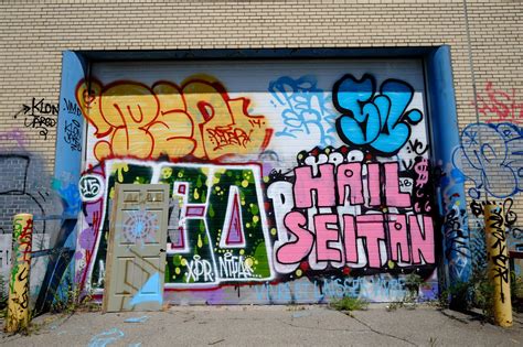 Graffiti, Abandoned Warehouse, Neon Signs, Graffiti Artwork, Street Art ...