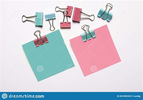 Pegatinas Coloridas Con Espacio Para Insertar Texto Y Clips De Papel