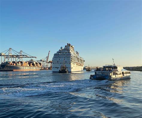 At the Port, busy, busy, busy! - Fremantle Shipping News