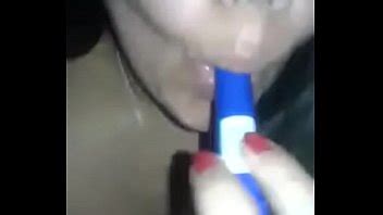 Gorda Se Masturba Con Un Plumon En 4 XVIDEOS