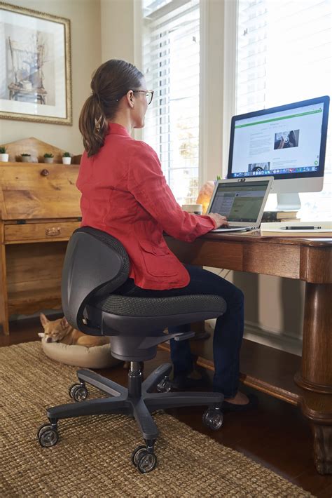 Chairs to help posture: Why we need a good chair | CoreChair