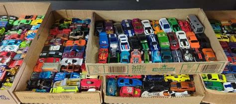 Lot Of Vintage Matchbox Hot Wheels Toy Cars Dixon S Auction At Crumpton