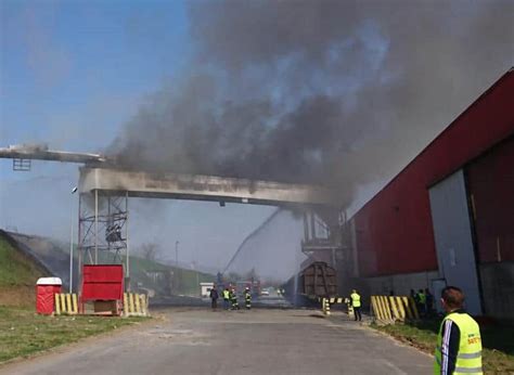 Update Foto Video Incendiu Puternic La O Cunoscut Companie De