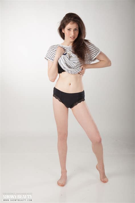 Smoking Hot Chick Strips Off Her Black And XXX Dessert Picture