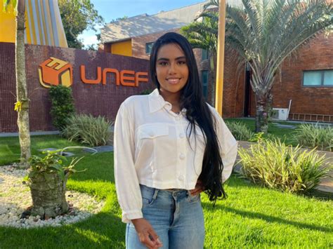 UNEF Estudante De Biomedicina Da UNEF Laryssa Oliveira Busca