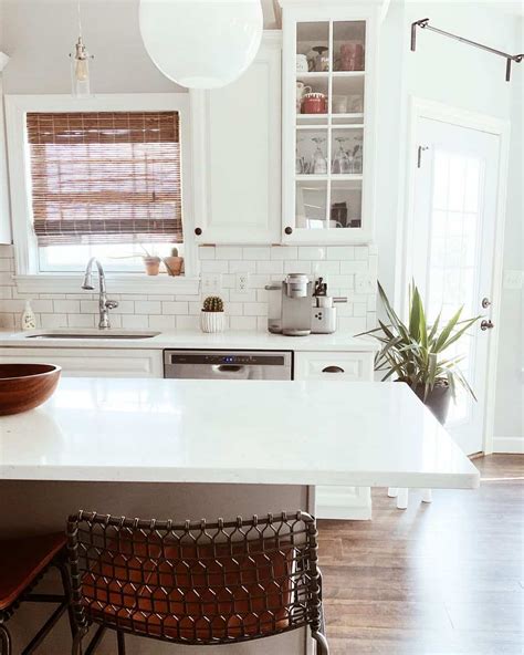 Modern Farmhouse Kitchen With Window Blinds - Soul & Lane