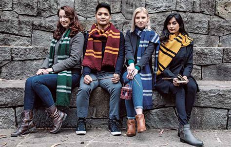 Ravelry: Hogwarts House Scarves pattern by Tanis Gray