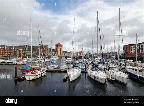 Yachts, ships, boats, harboured in Swansea Marina Stock Photo - Alamy