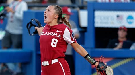 Oklahoma Softball Stars Haley Lee Alex Storako Sign With Oklahoma City