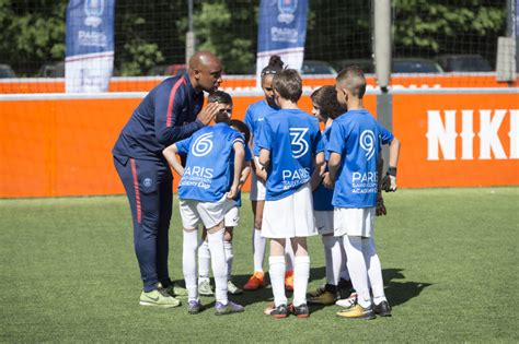 Psg Academy Guyancourt Cole De Foot Et Soccer Pour Les Enfants