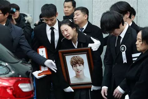 Jonghyun Laid To Rest By Heart Stricken Shinee Bandmates After Suicide