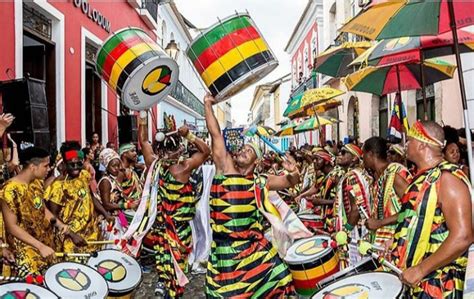 Vida longa ao Olodum Um salve aos seus 40 anos de História Esquerda