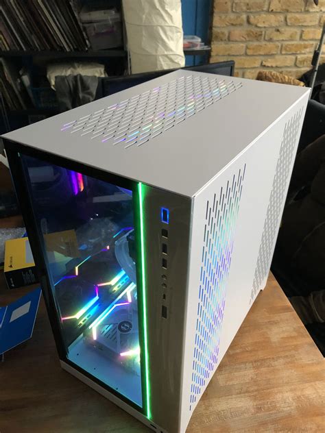 Lian Li O11 Dynamic White Monitoring Solarquest In - vrogue.co