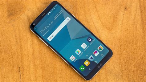 LG Q6 review: A mid-range phone in an identity crisis