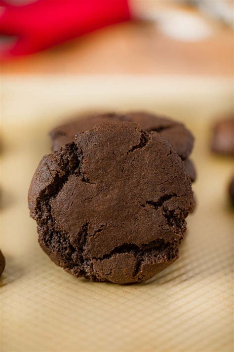 Easy Chocolate Cookies Recipe [VIDEO] - Dinner, then Dessert