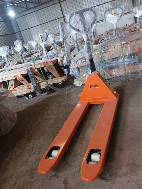 Hydraulic Hand Pallet Trucks For Material Handling At Rs 16000 Piece