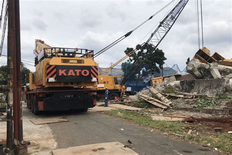 Crane Terguling Dan Timpa Rumah Di Depok Bulan Lalu Ini Alasan