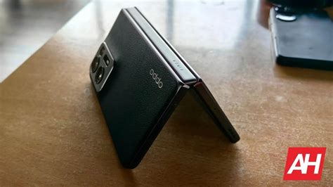 OPPO Find N2 Review: The best foldable hardware out there