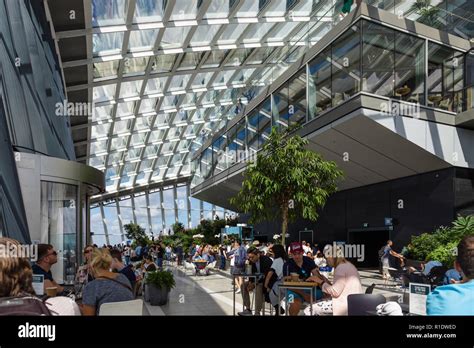 Sky garden, 20 Fenchurch Street, London Stock Photo - Alamy