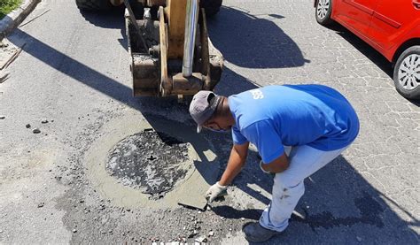 Parque Eldorado Iii Em Cabo Frio Recebe Servi O De Limpeza E